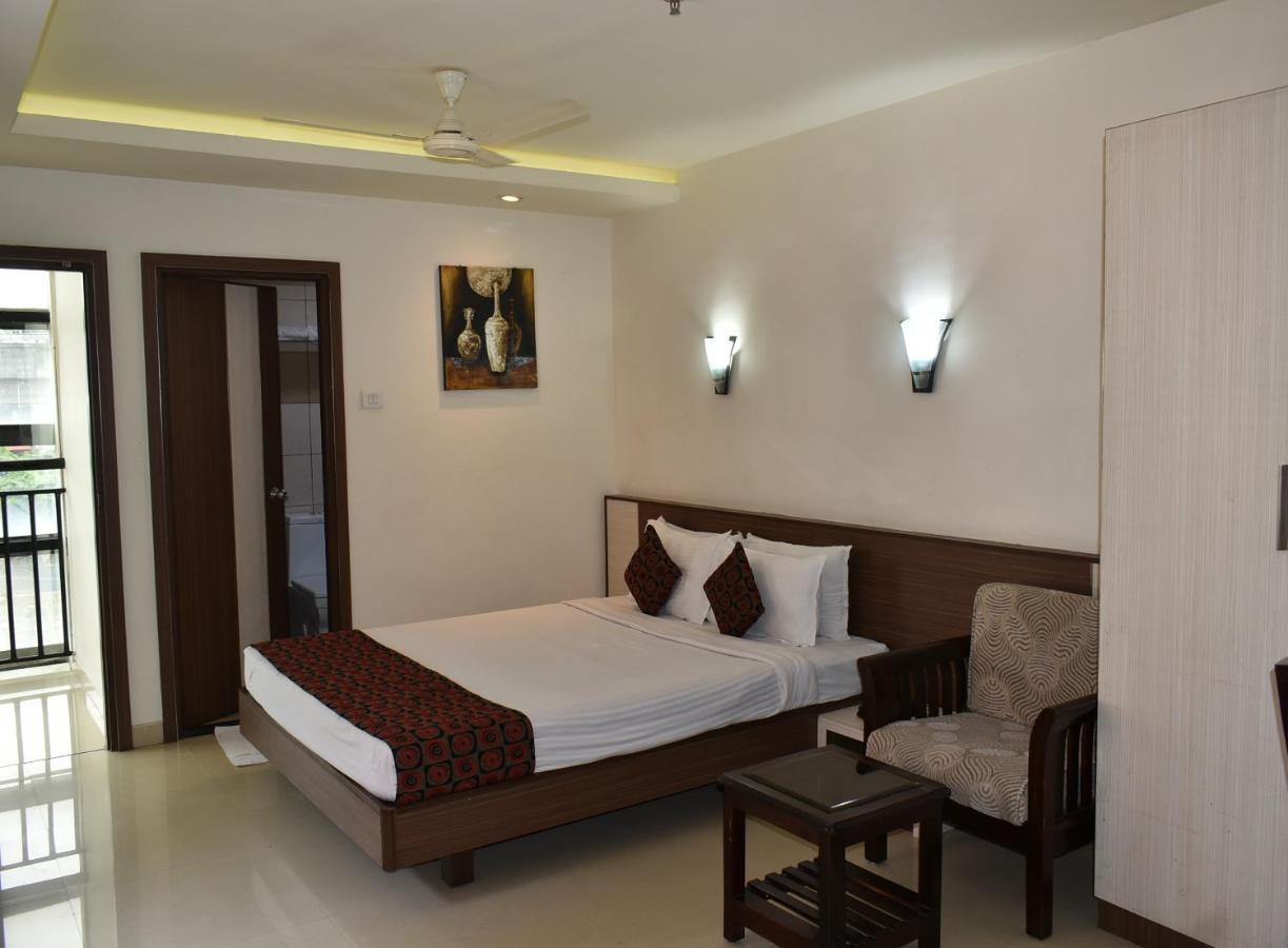 Hotel South Regency, Ernakulam Kochi Екстер'єр фото