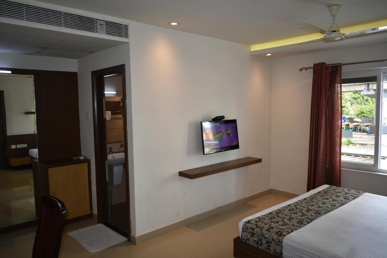 Hotel South Regency, Ernakulam Kochi Екстер'єр фото